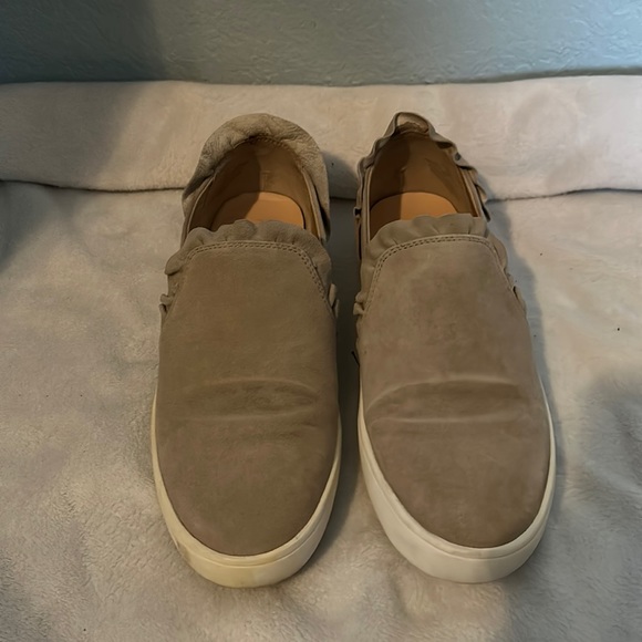Kate spade tan flats - Picture 1 of 7